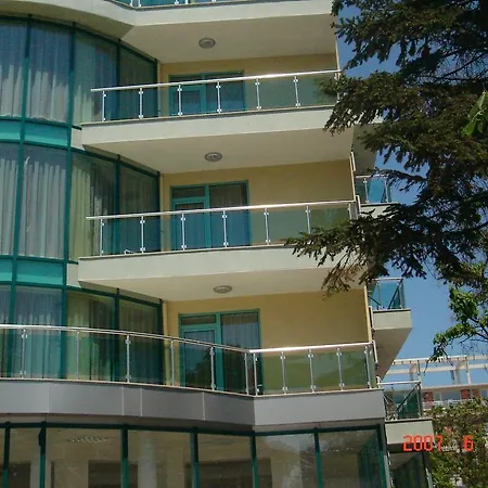 Harmony Hotel 2*